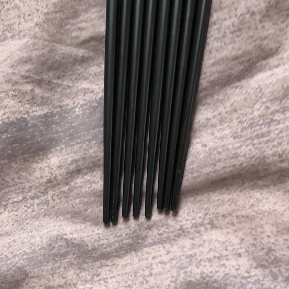 Set of 8 chopsticks, never used. - Picture 2 of 5